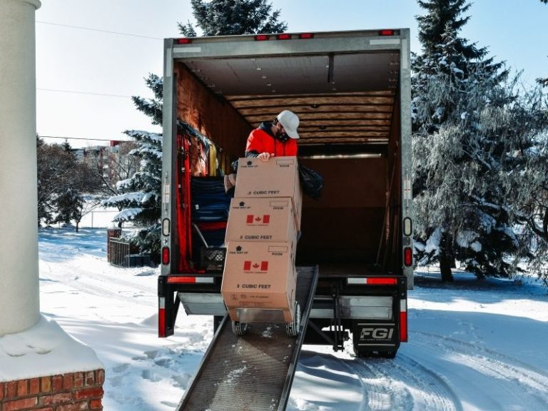 alta mover unloading truck